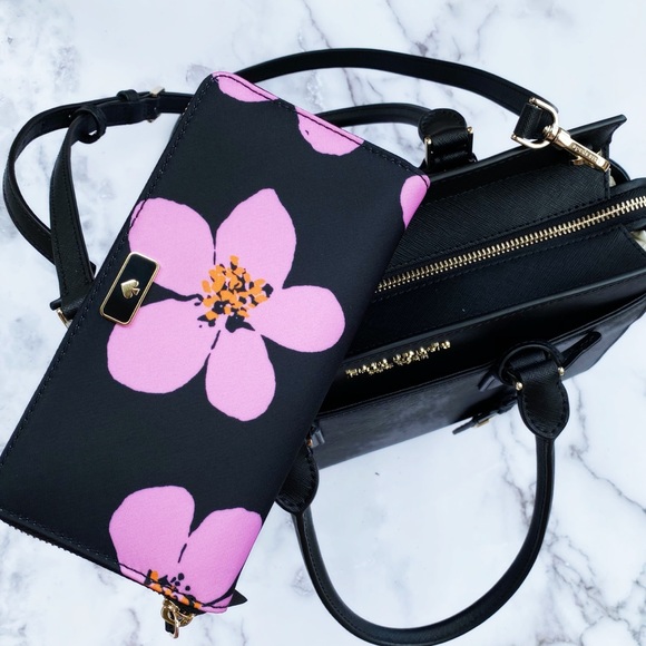 SALE‼️‼️ NWT Kate Spade Zip Wallet Floral - Picture 2 of 7
